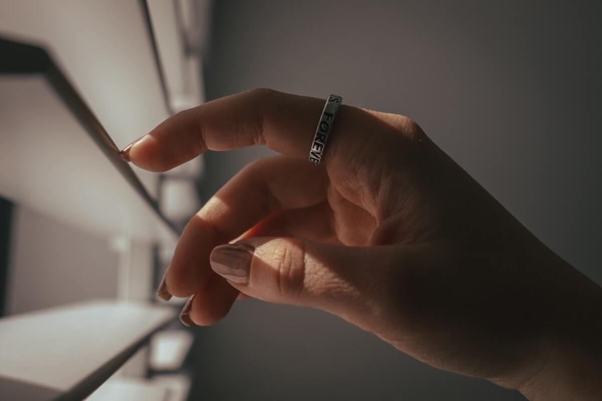 Why Smart Rings Are Suddenly Everywhere (and What They Actually Track)